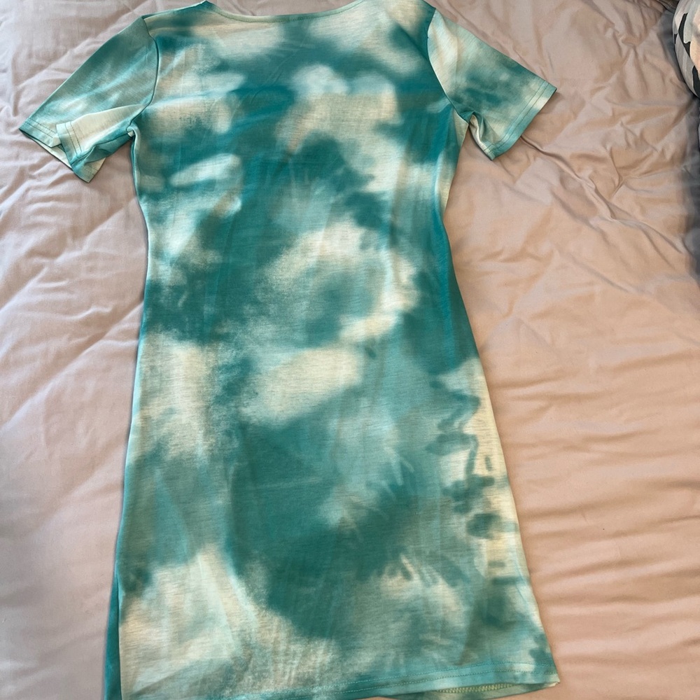 Teal Tie-Dye Dress with Knot Detail - Picture 7 of 8